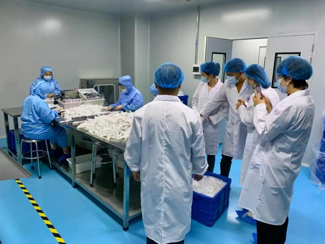 工廠實(shí)拍 專業(yè)化妝品代工，優(yōu)質(zhì)選擇在此